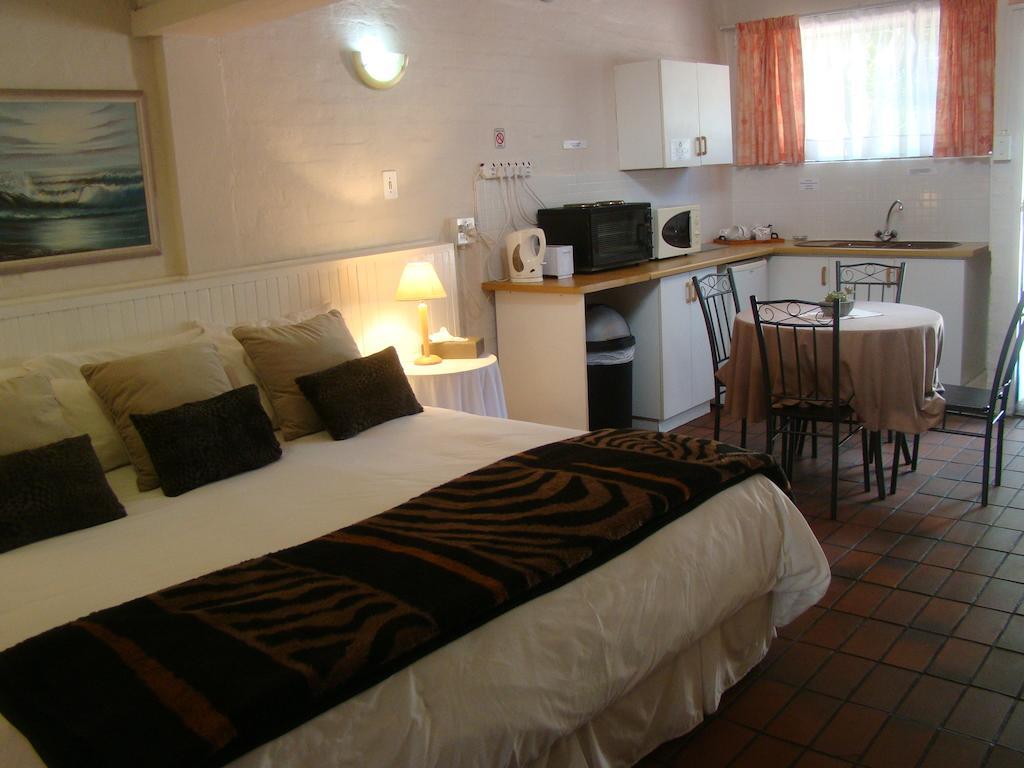 Aqua Marine Guest House Port Elizabeth Zimmer foto